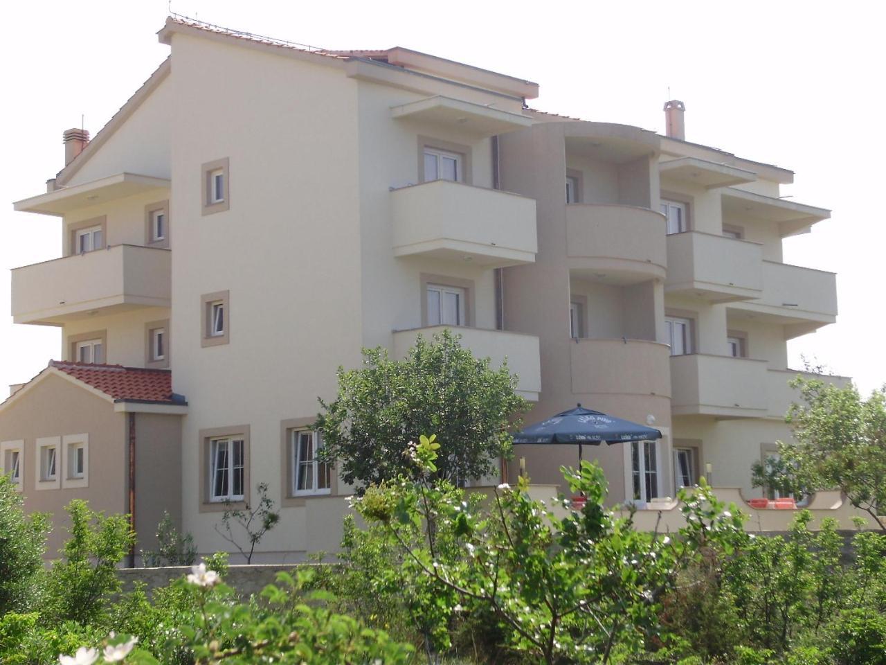 Bed&Breakfast Jugo Novalja Exterior foto